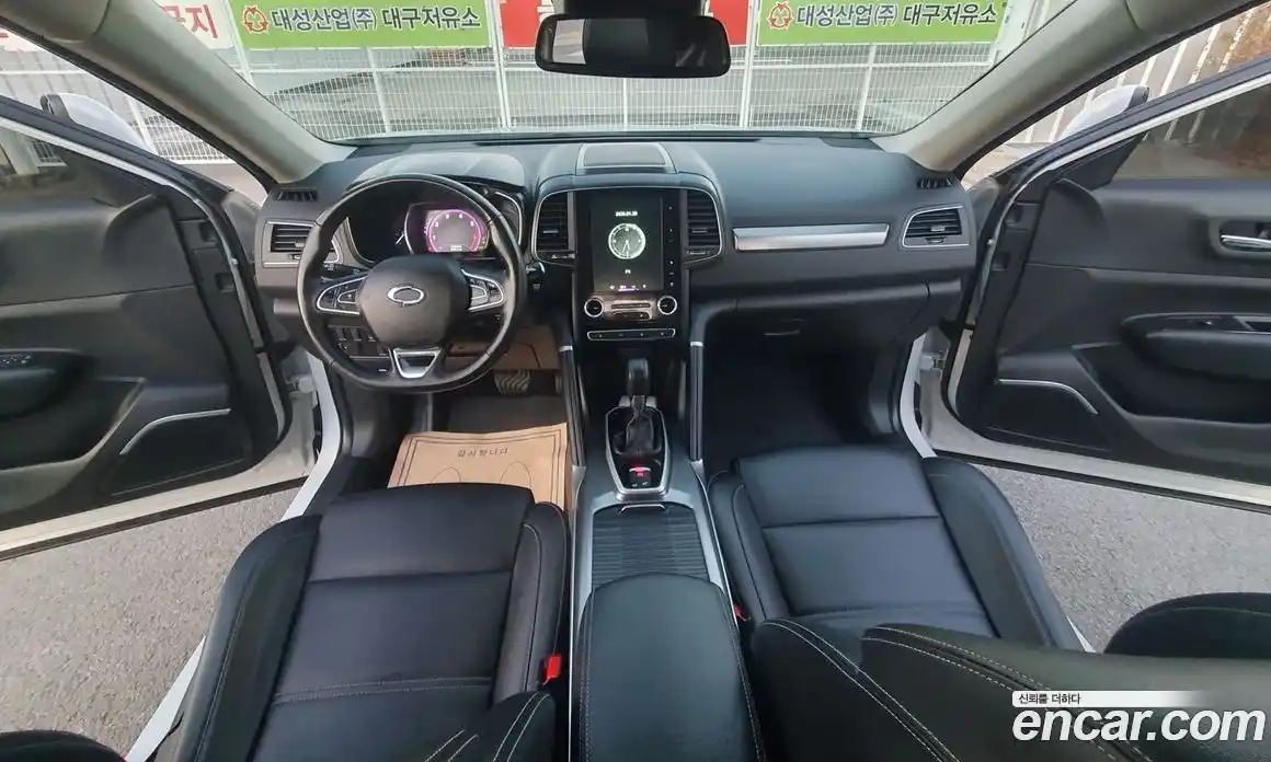 Renault QM6 2023 2.0 Автомат в Москве № 152426, фото 17