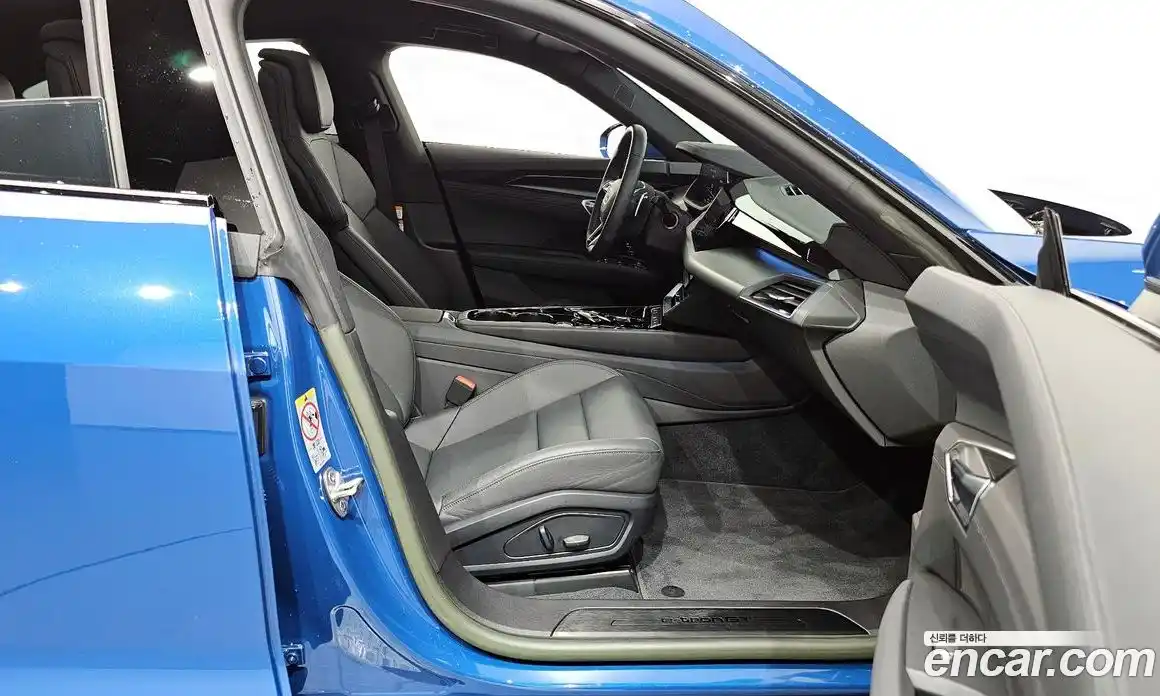 Audi e-tron GT 2022 0.1 Автомат в Москве № 153453, фото 14