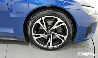 Audi e-tron GT 2022 0.1 Автомат в Москве № 153453, миниатюра 8