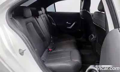 Mercedes-Benz A-Class 2020 2.0 Автомат в Москве № 160268, миниатюра 12