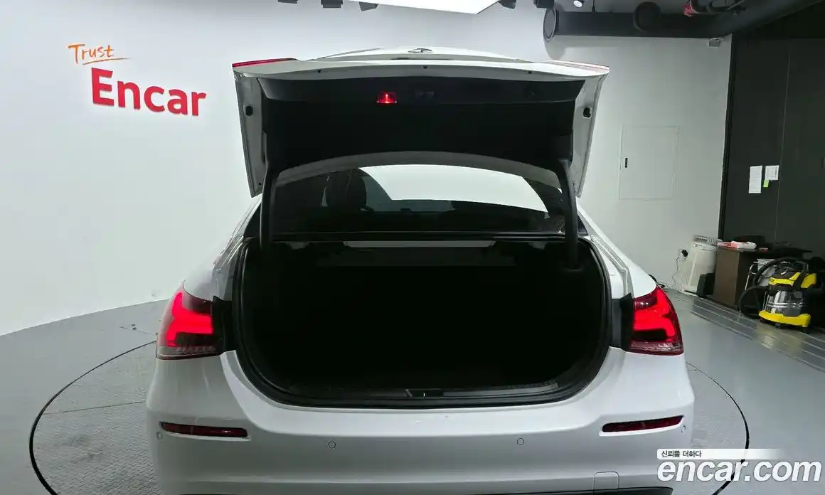 Mercedes-Benz A-Class 2020 2.0 Автомат в Москве № 160268, фото 20