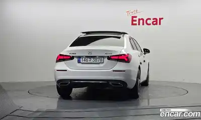 Mercedes-Benz A-Class 2020 2.0 Автомат в Москве № 160268, миниатюра 4