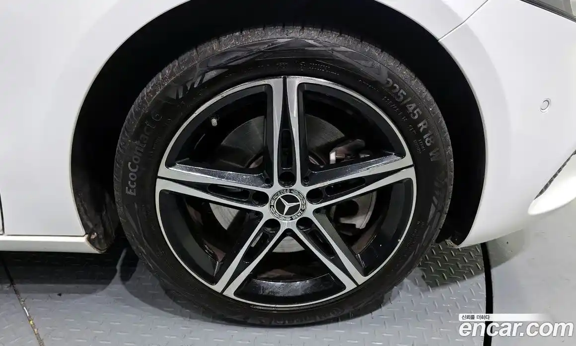 Mercedes-Benz A-Class 2020 2.0 Автомат в Москве № 160268, фото 5