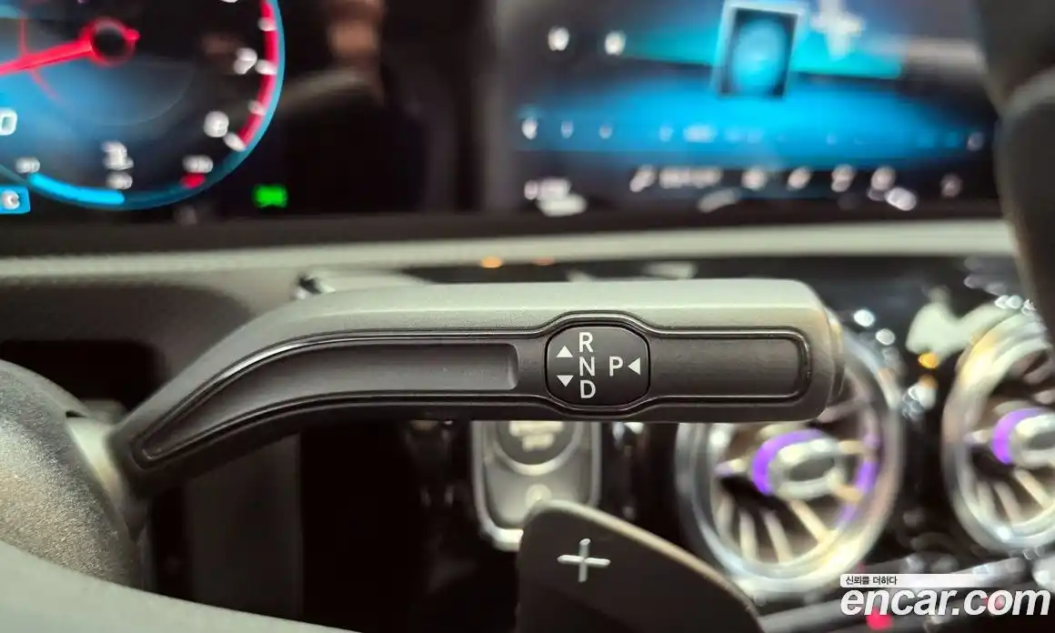 Mercedes-Benz A-Class 2020 2.0 Автомат в Москве № 160268, фото 9