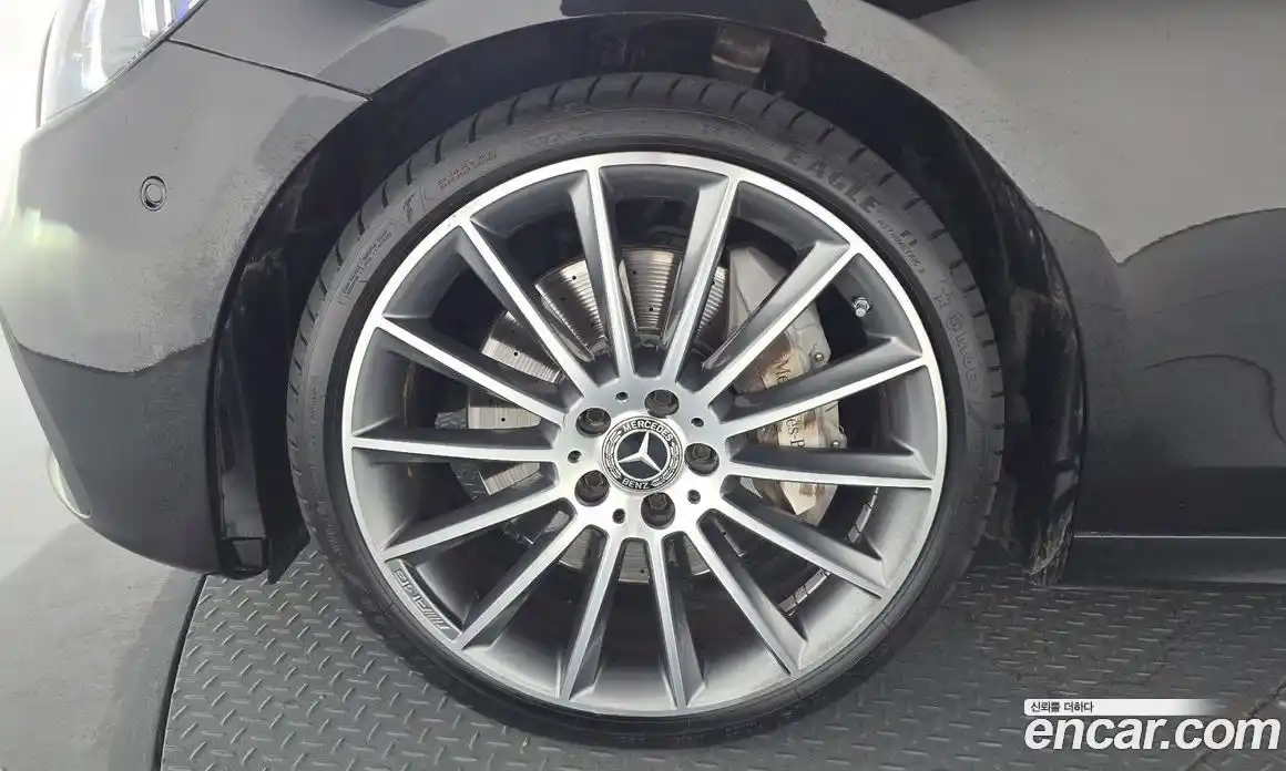 Mercedes-Benz E-Class 2021 2.0 Автомат в Москве № 160508, фото 13