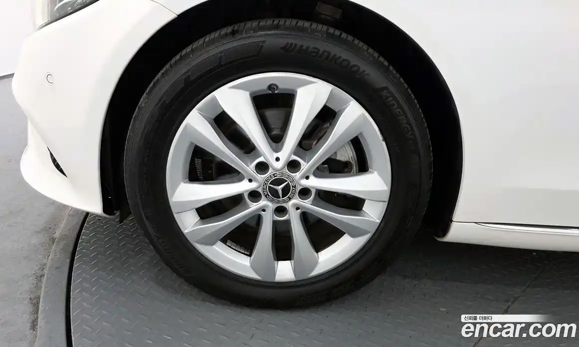 Mercedes-Benz C-Class 2019 1.9 Автомат в Москве № 160590, фото 16