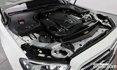 Mercedes-Benz E-Class 2021 2.0 Автомат в Москве № 160832, миниатюра 12