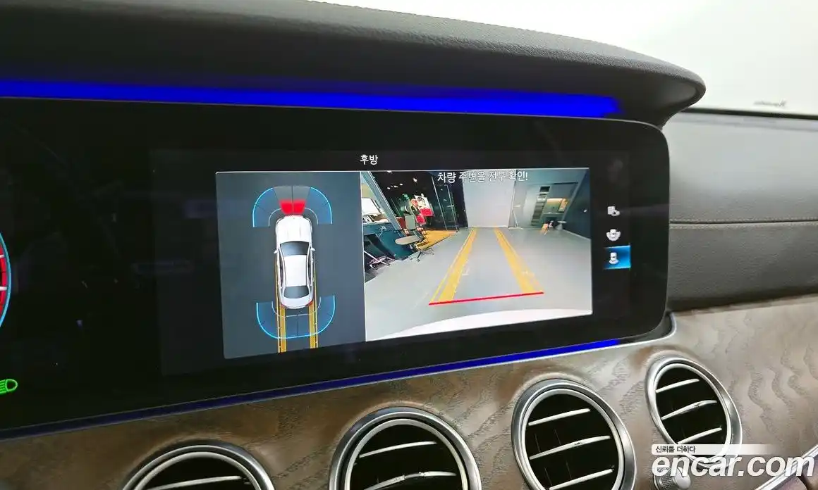 Mercedes-Benz E-Class 2021 2.0 Автомат в Москве № 160832, фото 15