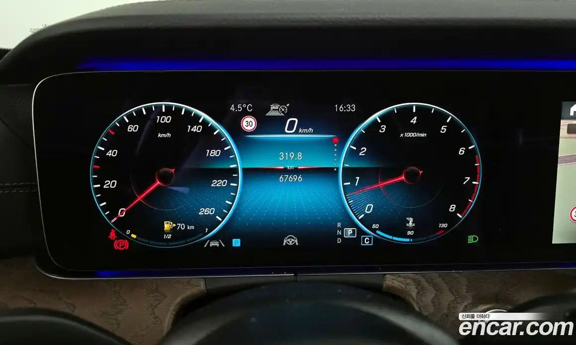 Mercedes-Benz E-Class 2021 2.0 Автомат в Москве № 160832, фото 16