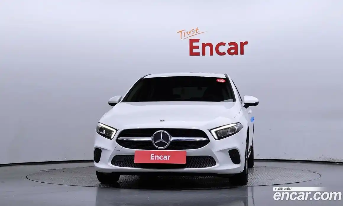 Mercedes-Benz A-Class 2019 2.0 Автомат в Москве № 161053, фото 17