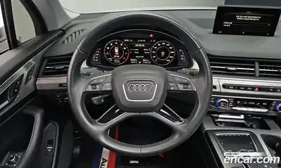 Audi Q7 2019 2.0 Автомат в Москве № 163147, миниатюра 3