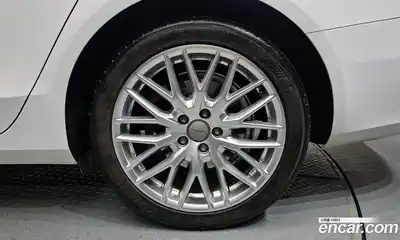 Audi A4 2016 2.0 Автомат в Москве № 163452, миниатюра 5