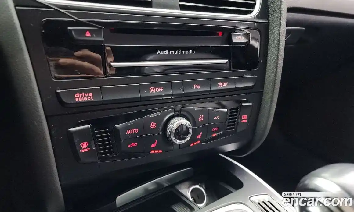 Audi A4 2015 2.0 Автомат в Москве № 163592, фото 6