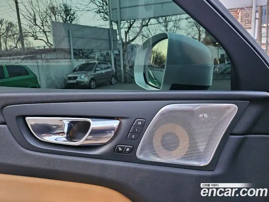 Volvo XC60 2019 2.0 Автомат в Москве № 164882, фото 18