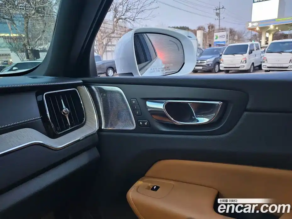 Volvo XC60 2019 2.0 Автомат в Москве № 164882, фото 19