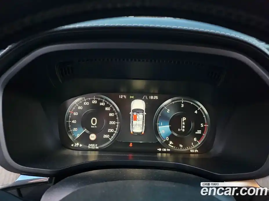 Volvo XC60 2019 2.0 Автомат в Москве № 164882, фото 20