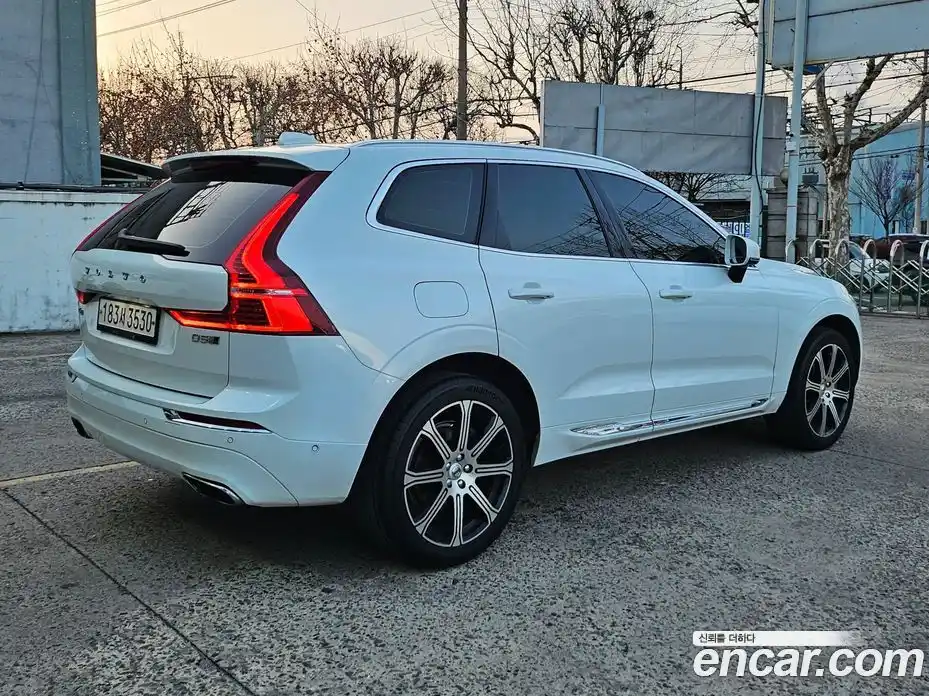 Volvo XC60 2019 2.0 Автомат в Москве № 164882, фото 3