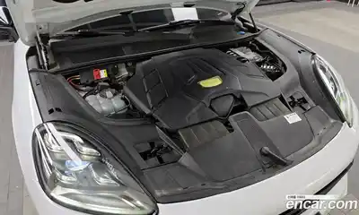 Porsche Cayenne, 2022