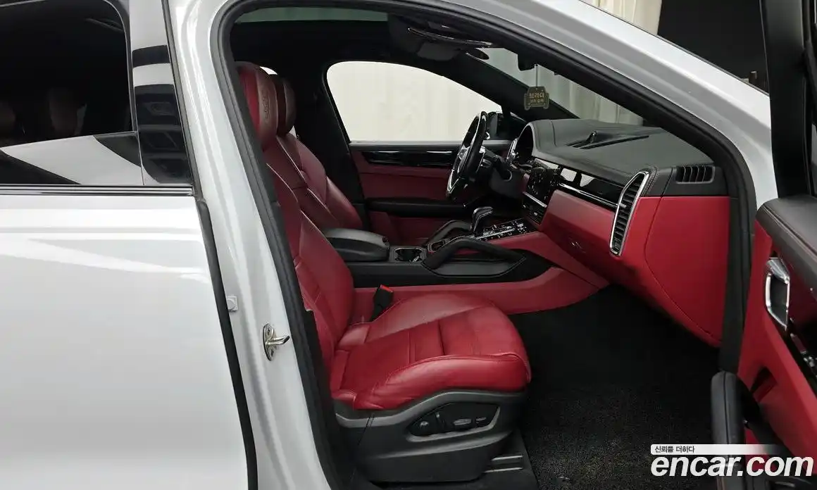 Porsche Cayenne 2022 3.0 Автомат в Москве № 165195, фото 17