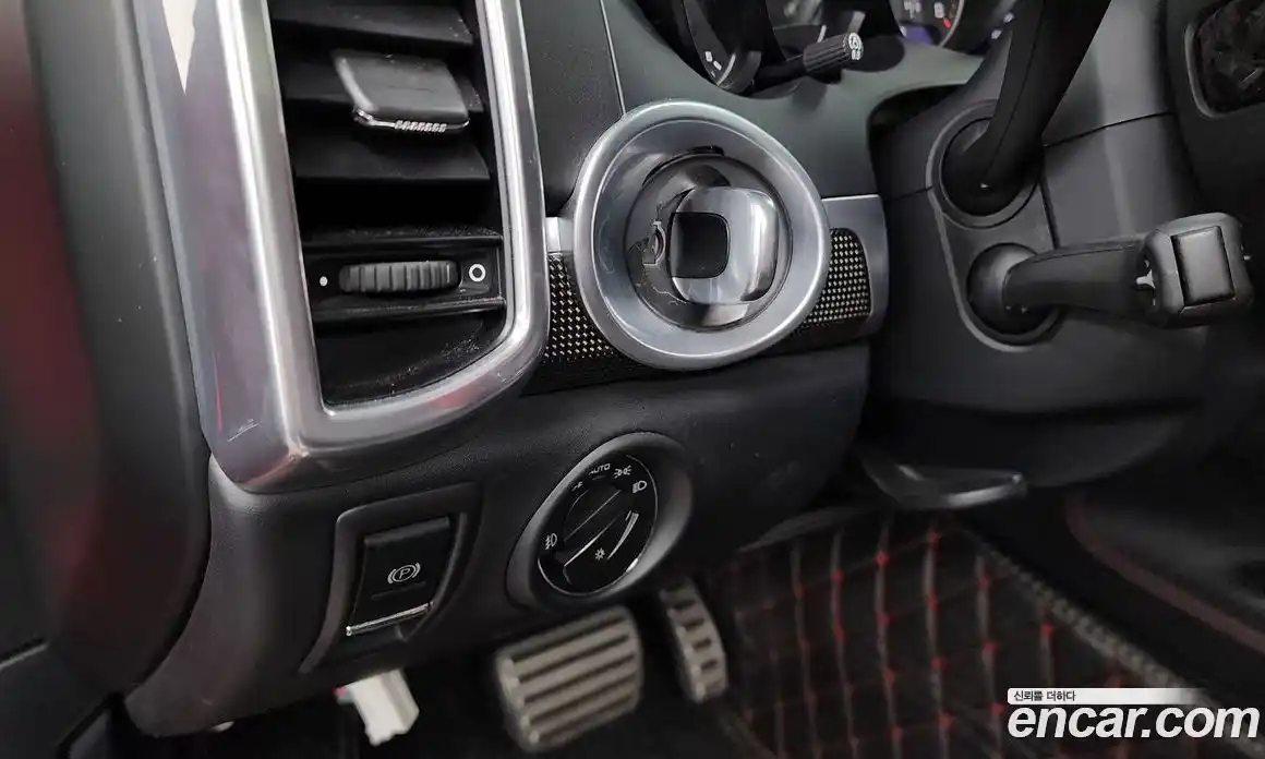 Porsche Cayenne 2013 4.8 Автомат в Москве № 165591, фото 16