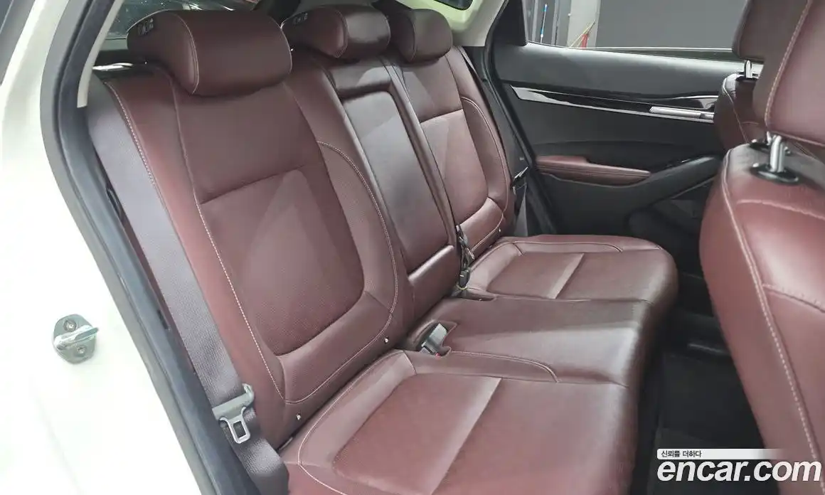 Kia Seltos 2022 1.6 Автомат в Москве № 16572, фото 3