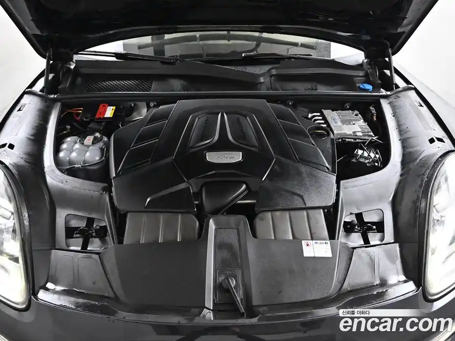 Porsche Cayenne 2021 3.0 Автомат в Москве № 165842, фото 6