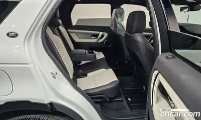 Land Rover Discovery Sport, 2024