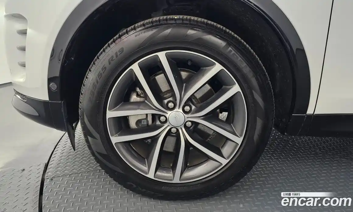 Land Rover Discovery Sport 2024 2.0 Автомат в Москве № 165980, фото 18