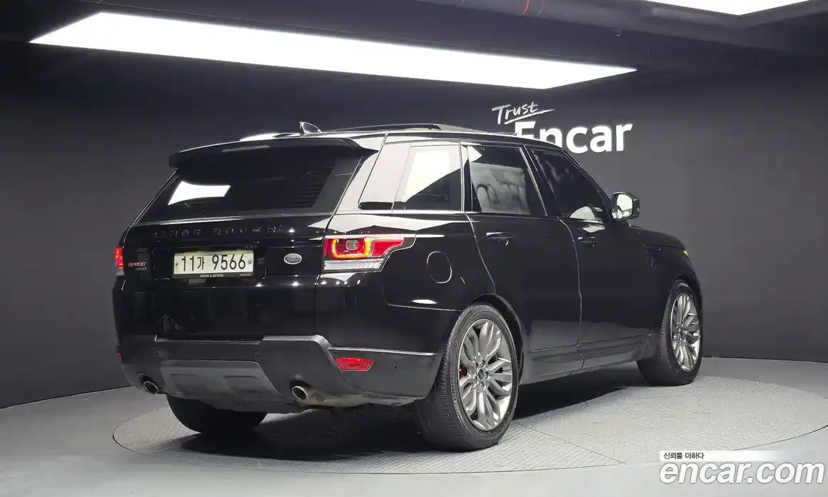 Land Rover Range-Rover Sport 2017 3.0 Автомат в Москве № 166589, фото 18