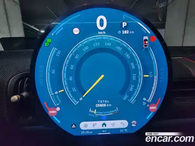 Mini Cooper 2025 2.0 Автомат в Москве № 167372, миниатюра 8