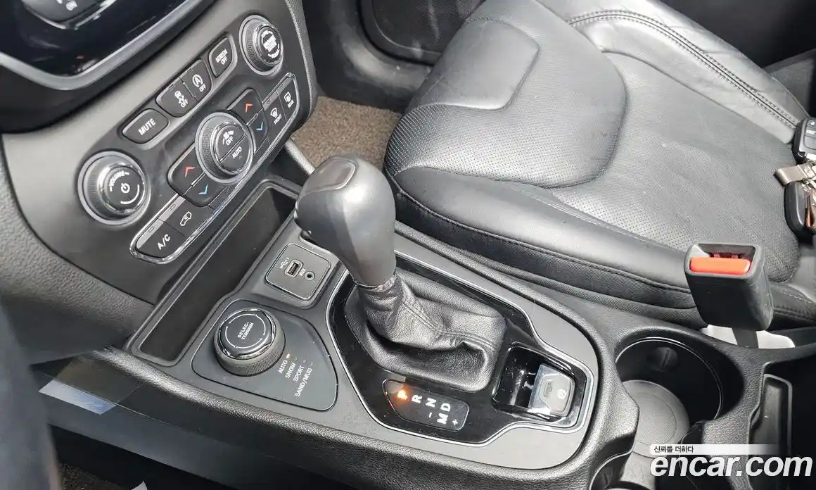 Jeep Cherokee 2021 2.4 Автомат в Москве № 169348, фото 1