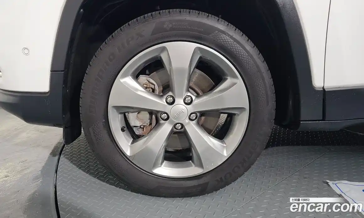 Jeep Cherokee 2021 2.4 Автомат в Москве № 169348, фото 18