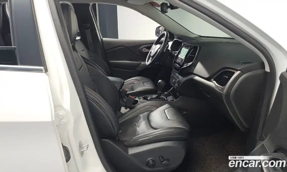 Jeep Cherokee 2021 2.4 Автомат в Москве № 169348, фото 5