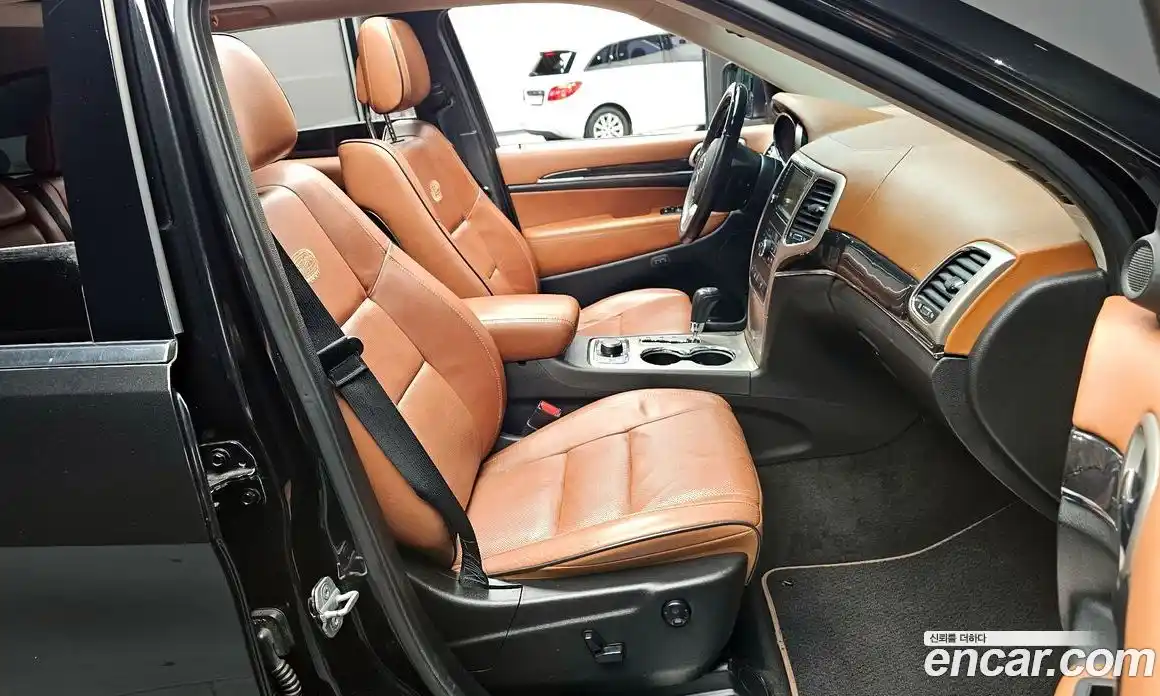 Jeep Cherokee 2013 3.0 Автомат в Москве № 169873, фото 15