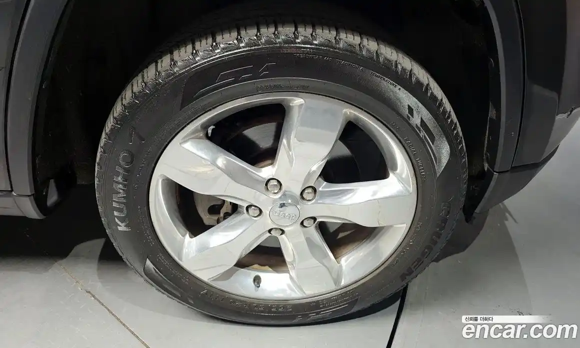 Jeep Cherokee 2013 3.0 Автомат в Москве № 169873, фото 17