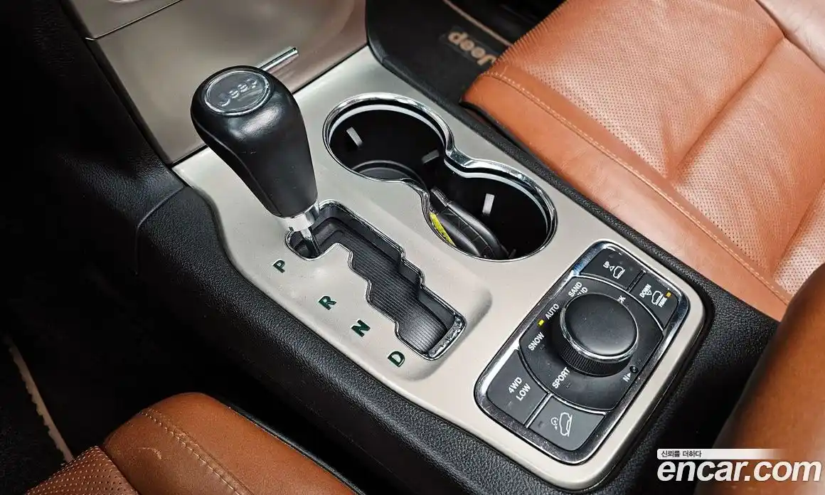 Jeep Cherokee 2013 3.0 Автомат в Москве № 169873, фото 9