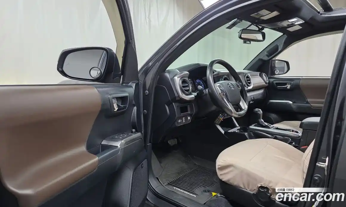 Toyota Tacoma 2016 3.5 Автомат в Москве № 170236, фото 5