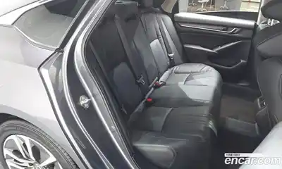 Honda Accord 2018 2.0 Автомат в Москве № 170672, миниатюра 11