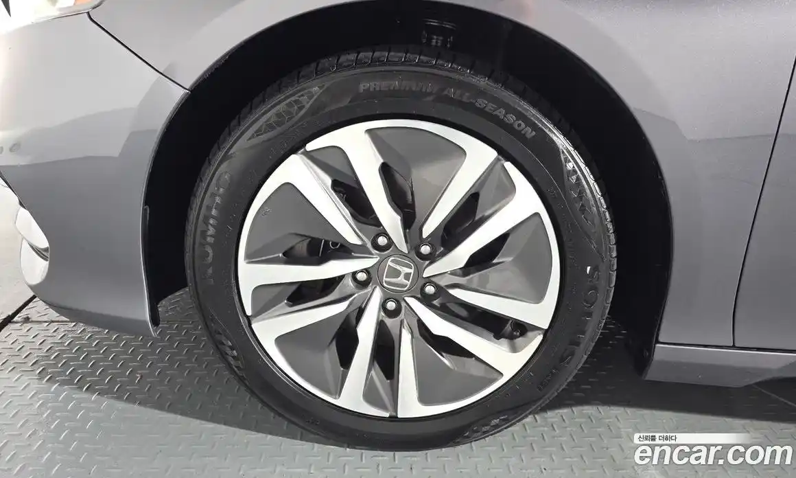 Honda Accord 2018 2.0 Автомат в Москве № 170672, фото 19