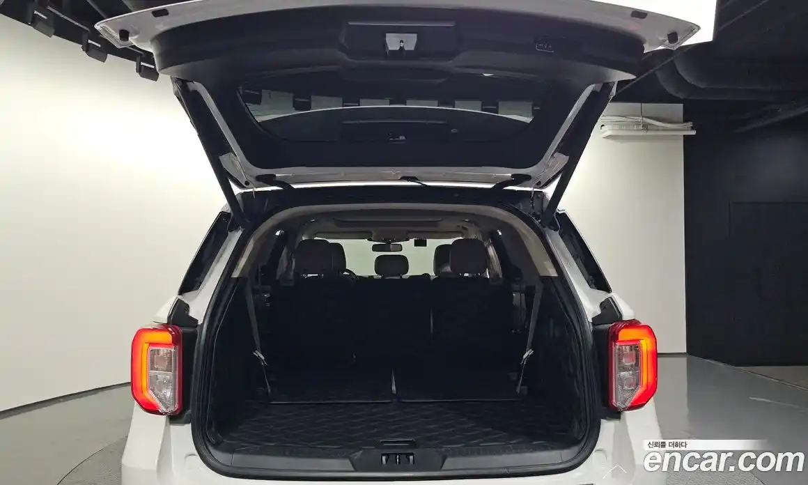 Ford Explorer 2022 2.3 Автомат в Москве № 170728, фото 12