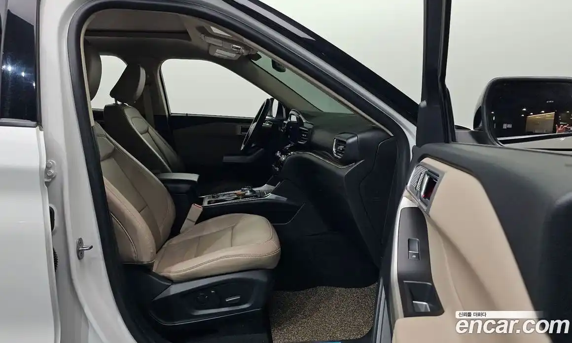 Ford Explorer 2022 2.3 Автомат в Москве № 170728, фото 2