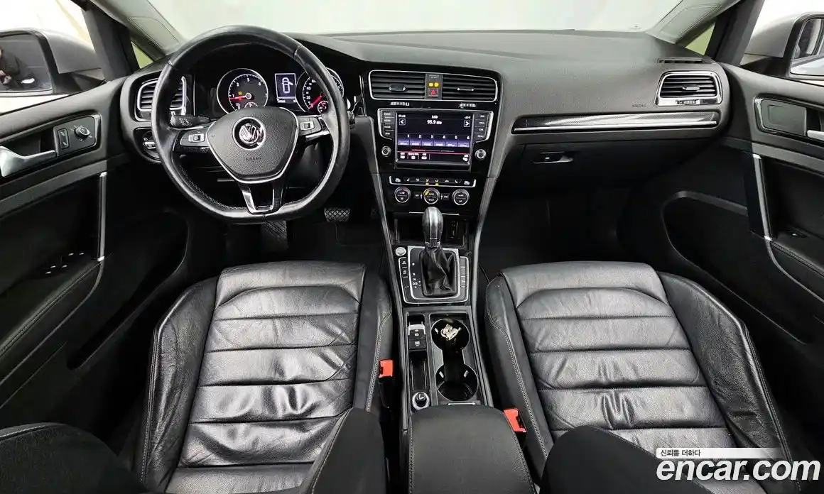 Volkswagen Golf 2014 2.0 Автомат в Москве № 178403, фото 7