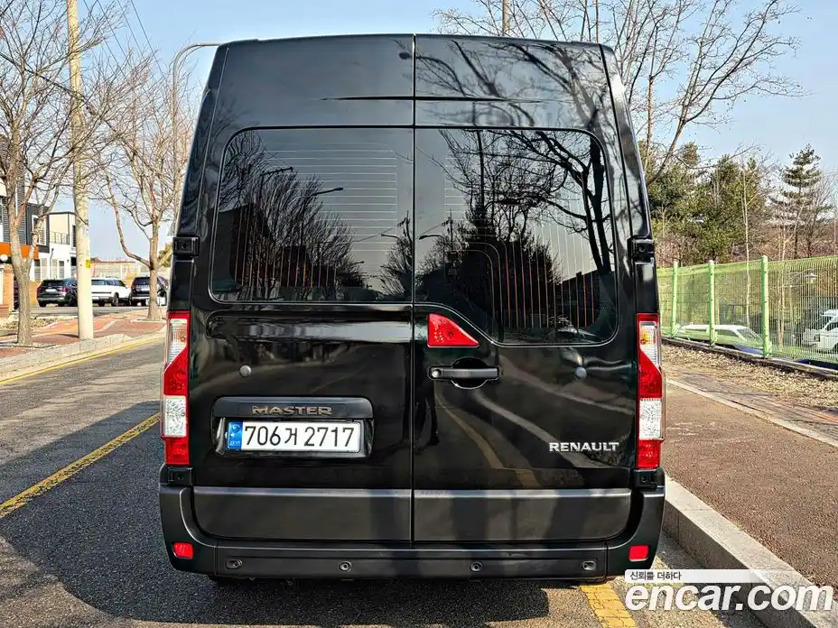 Renault Master 2020 2.3 Механическая в Москве № 185408, фото 5