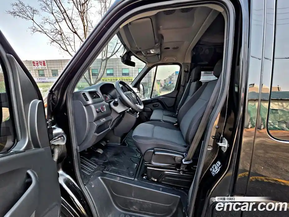 Renault Master 2020 2.3 Механическая в Москве № 185408, фото 10