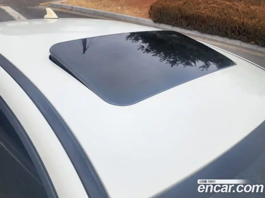 Renault SM3 2015 1.6 Автомат в Москве № 186413, фото 19