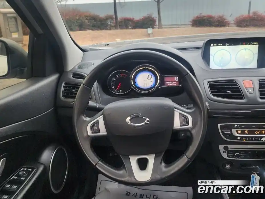 Renault SM3 2015 1.6 Автомат в Москве № 186413, фото 7