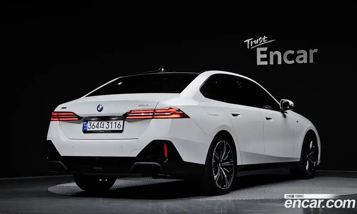 BMW 5-Series 2024 2.0 Автомат в Москве № 188435, фото 11