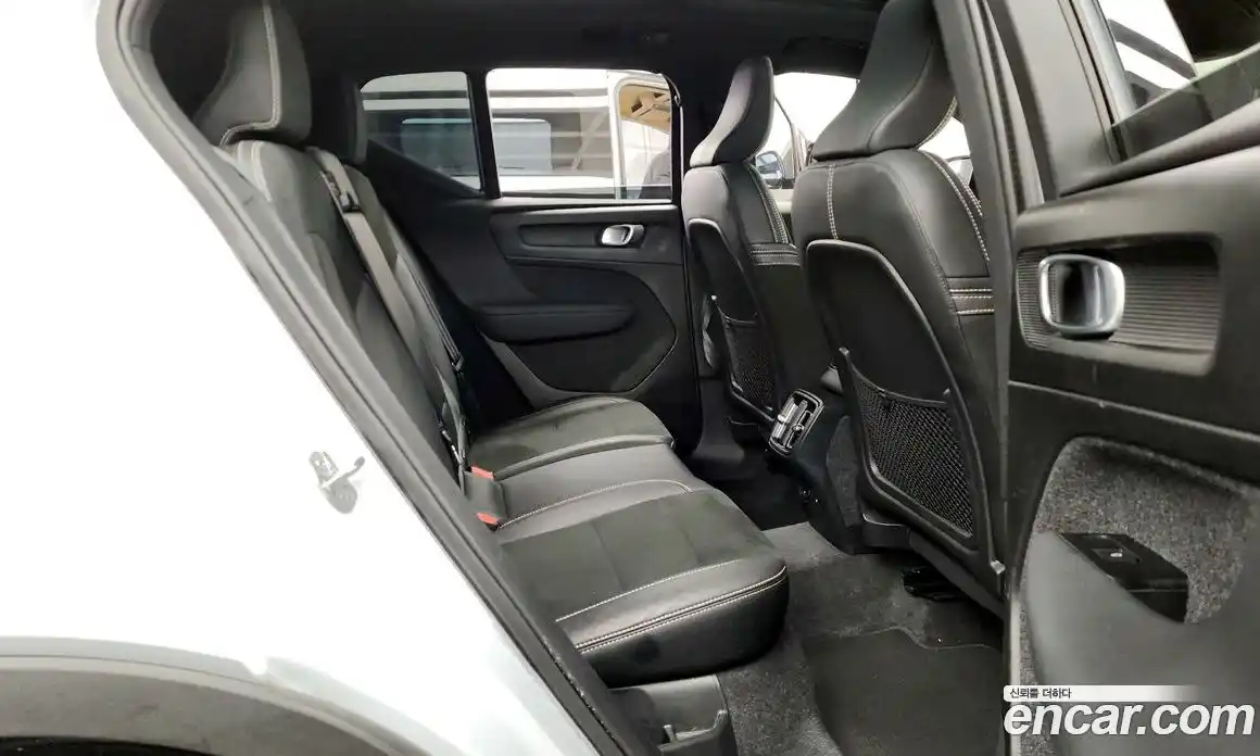 Volvo XC40 2022 2.0 Автомат в Москве № 189187, фото 16