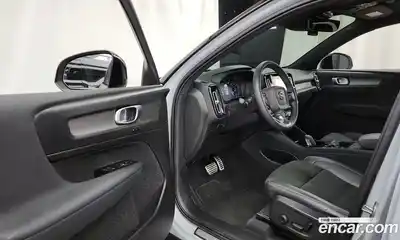 Volvo XC40 2022 2.0 Автомат в Москве № 189187, миниатюра 3