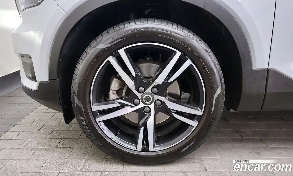 Volvo XC40 2022 2.0 Автомат в Москве № 189187, фото 8